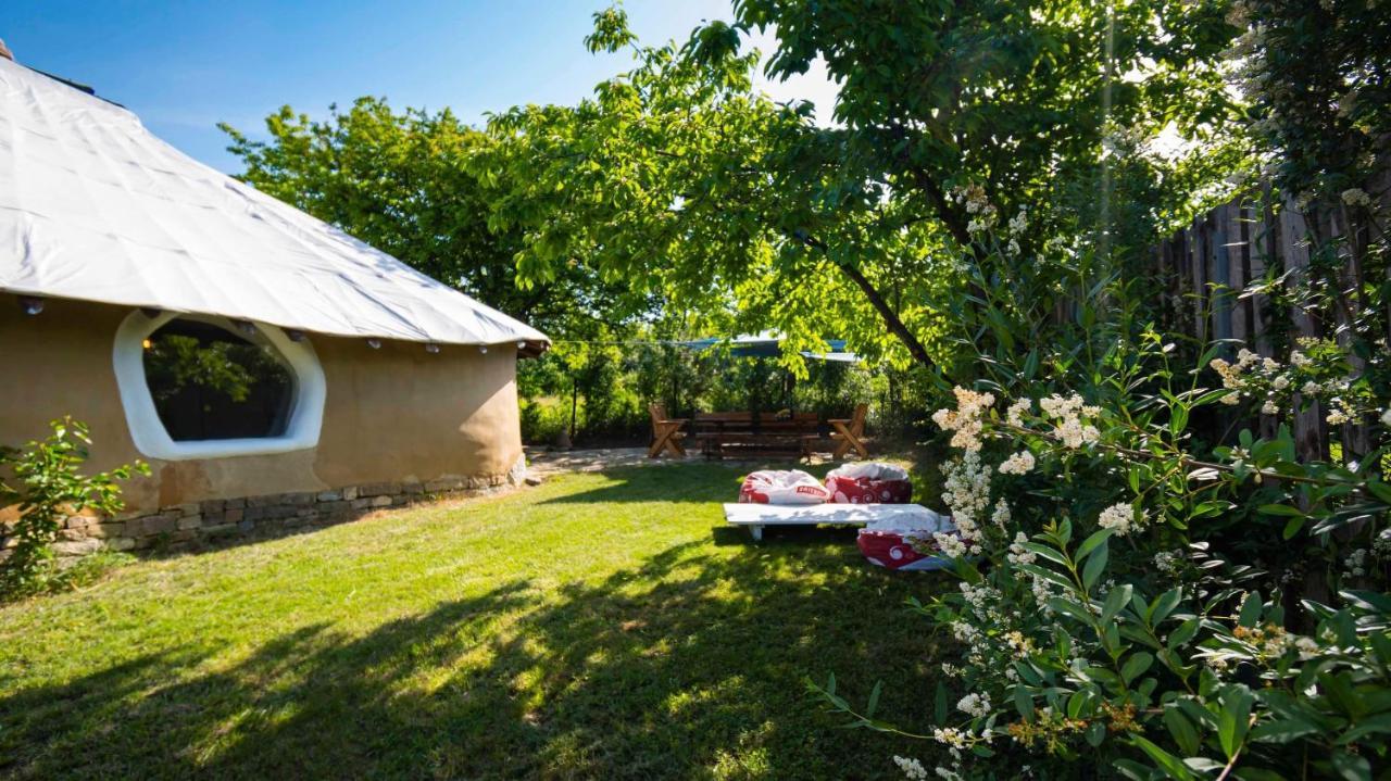 Villa Clay House Banya à Banya  Extérieur photo