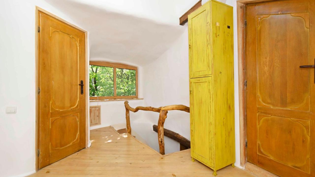 Villa Clay House Banya à Banya  Extérieur photo