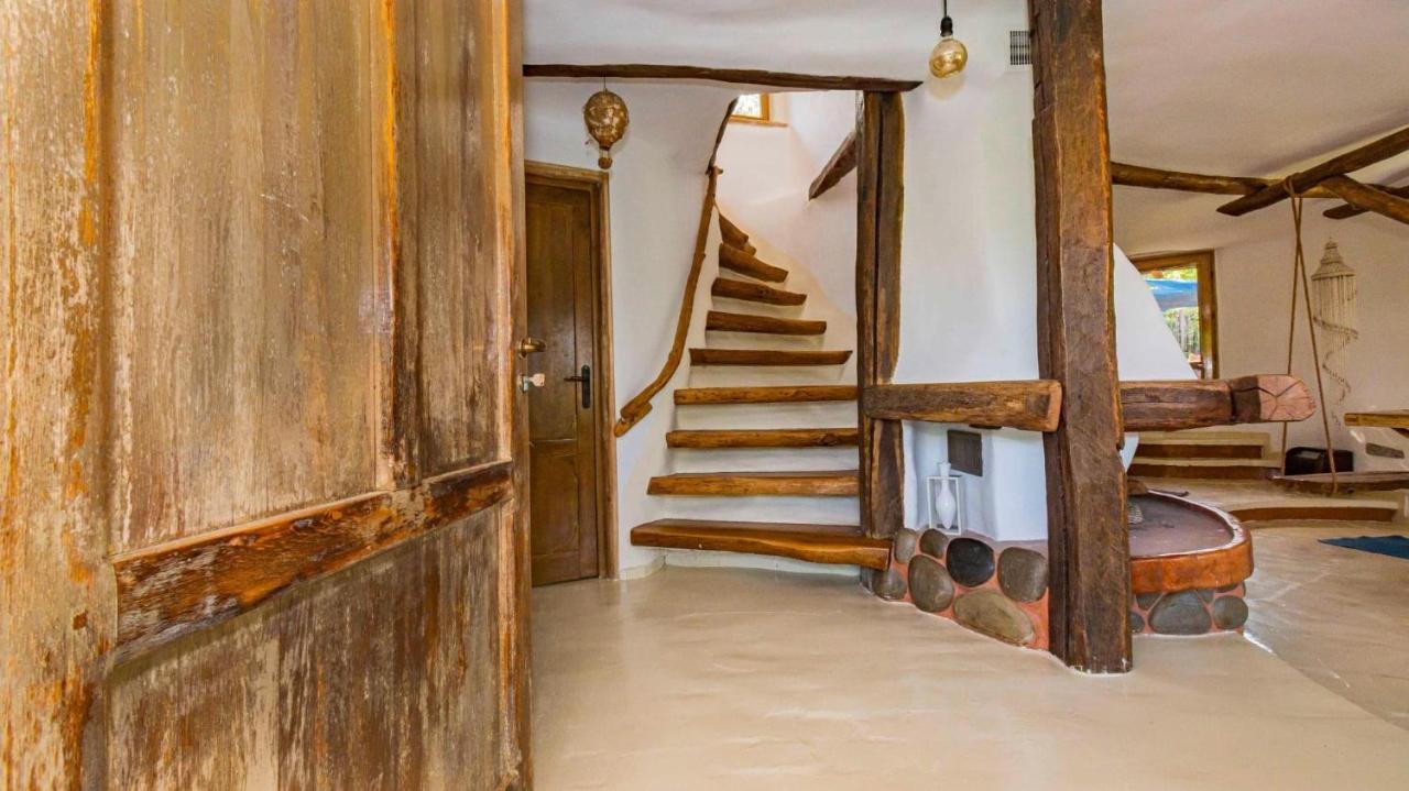 Villa Clay House Banya à Banya  Extérieur photo